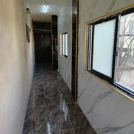 شقة ام نوارة الحديثة Amman Exterior photo