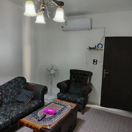 الشقة العائلية الحديثة Amman Exterior photo