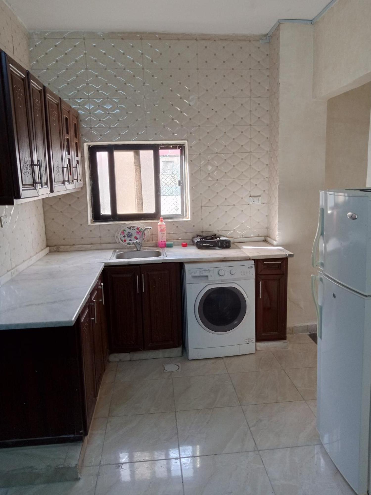 ام نوارة الحديثة Apartment