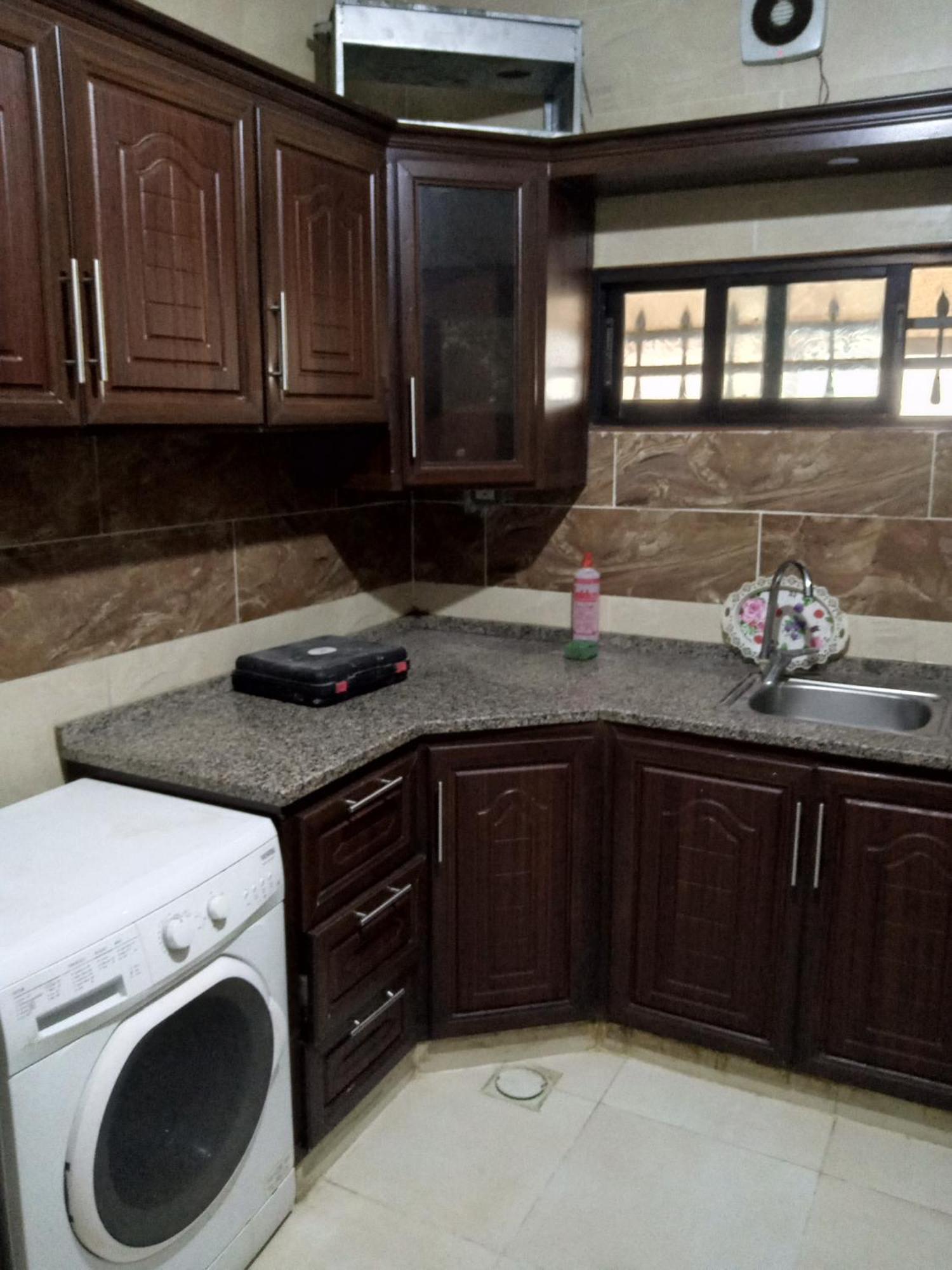 العائلية الحديثة Apartment *